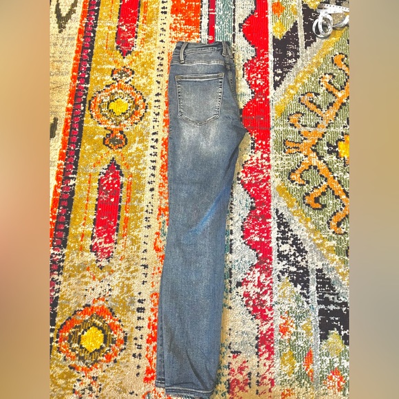 Good American “Good Legs” skinny jean - Picture 2 of 4